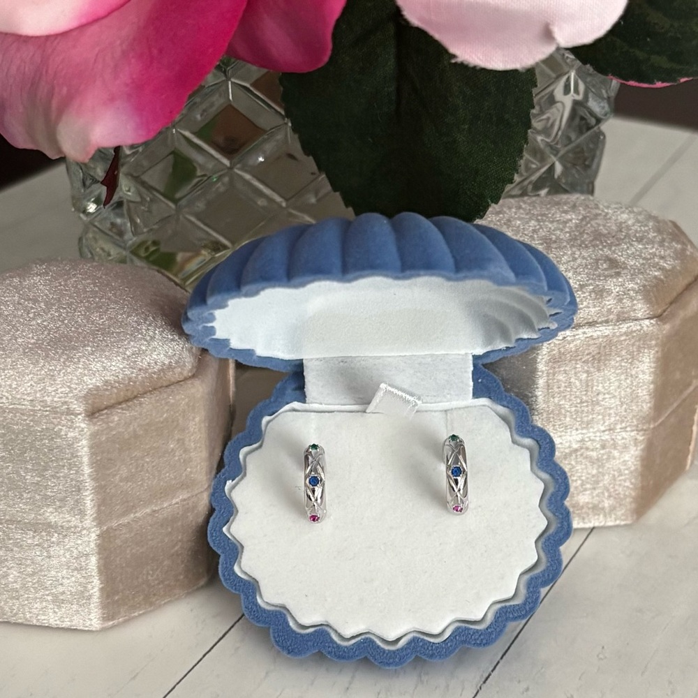 5A CZ S925 Sterling Silver Argyle C-Shape Stud Earrings